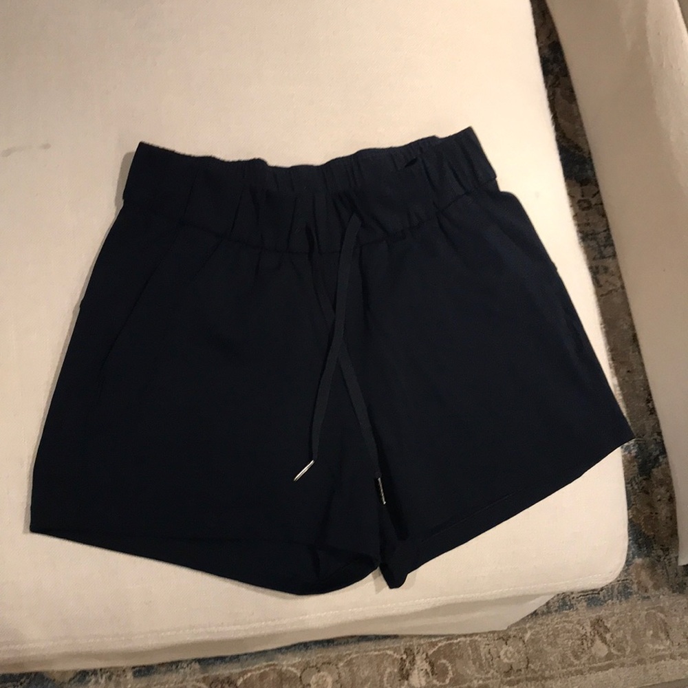 Lululemon Dark Navy On the Fly Shorts 2.5”